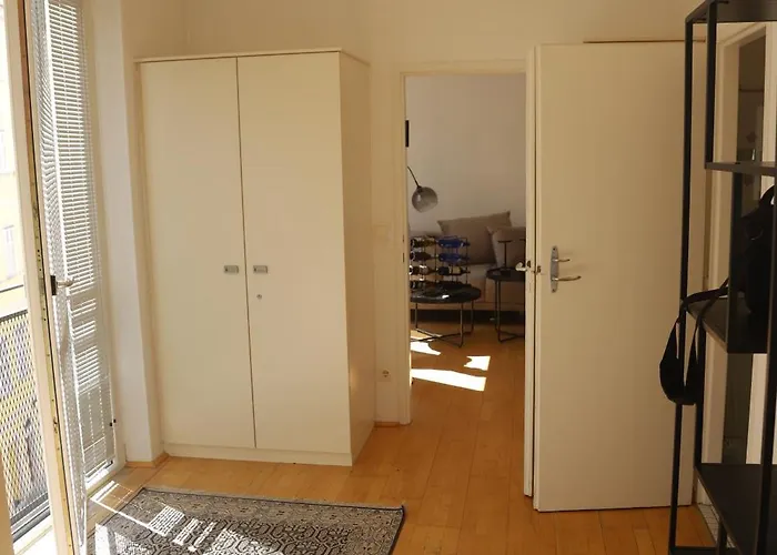 Апартаменти City Central Suite
